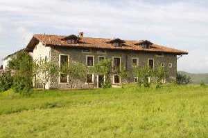 Ski Lodges, Mountain Refuges, Characteristic B&Bs and simply nice places to stay in Italy and the Italian Alps.